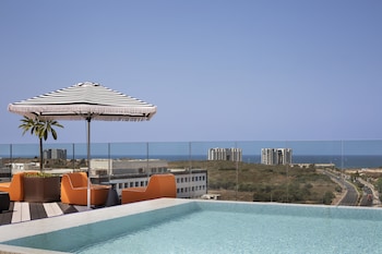 publica isrotel autograph collection