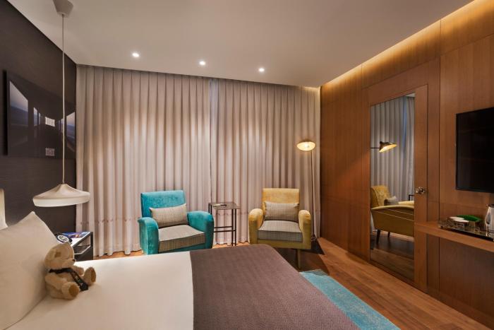 publica isrotel autograph collection