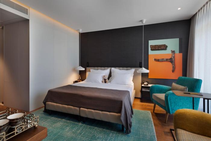 publica isrotel autograph collection