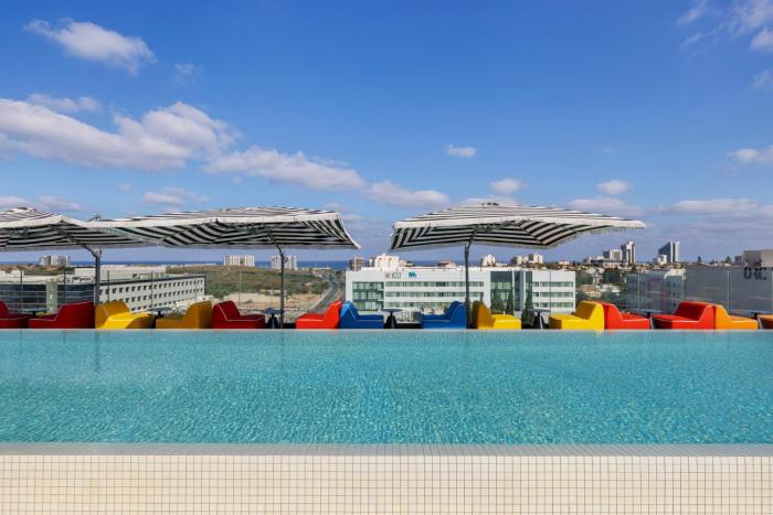 publica isrotel autograph collection