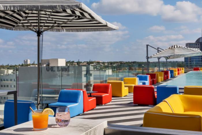 publica isrotel autograph collection