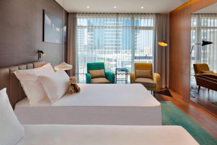 publica isrotel autograph collection