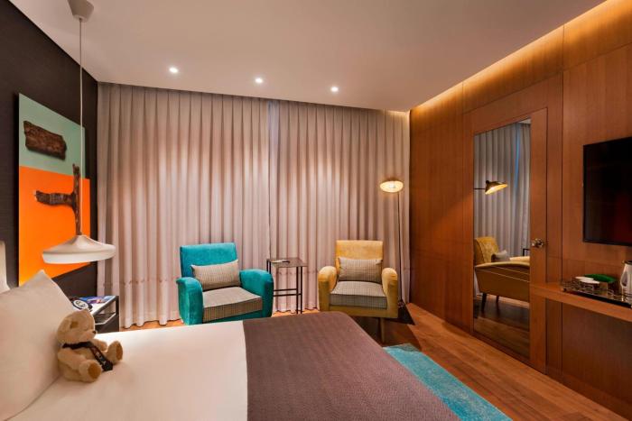 publica isrotel autograph collection