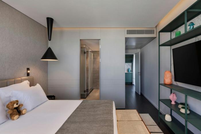 publica isrotel autograph collection