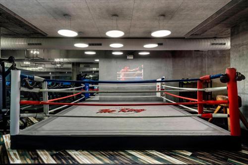 publica isrotel autograph collection