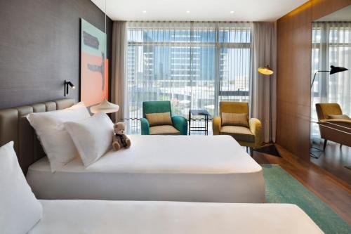 publica isrotel autograph collection
