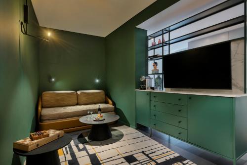 publica isrotel autograph collection