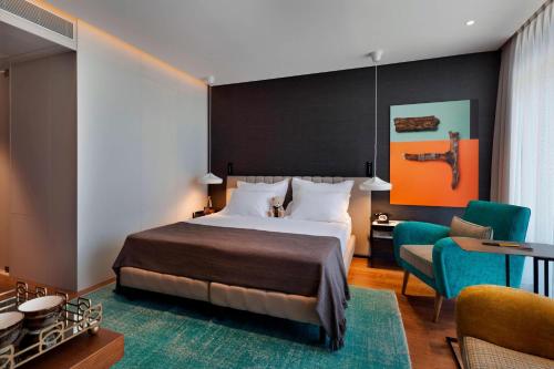 publica isrotel autograph collection