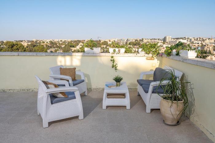 mikes house jerusalem