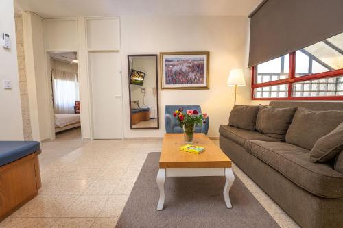 mikes house jerusalem