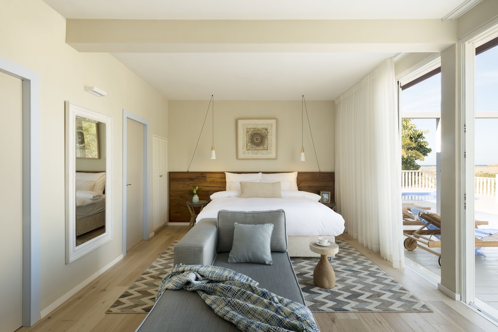 nea resort and people