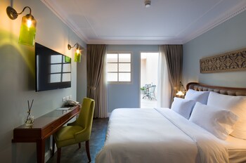 carmella boutique hotel