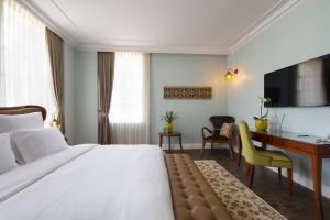 carmella boutique hotel
