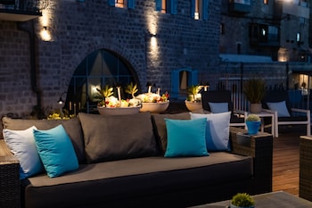 casa nova boutique hotel