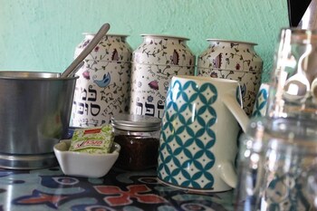 Chen In Ezuz,Ramat Negev>>Ezuz,1 star