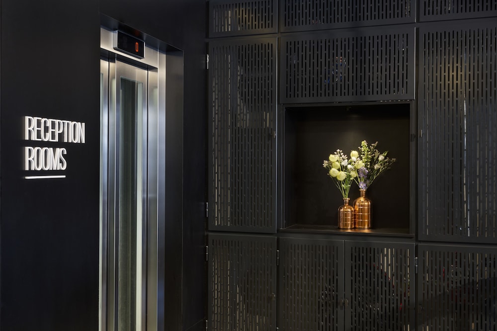 ultra hotel boutique tel aviv