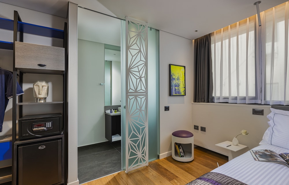 ultra hotel boutique tel aviv