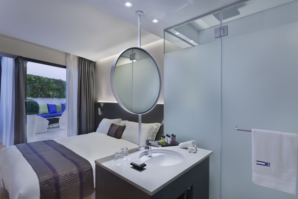 ultra hotel boutique tel aviv