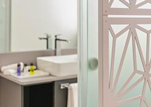 ultra hotel boutique tel aviv