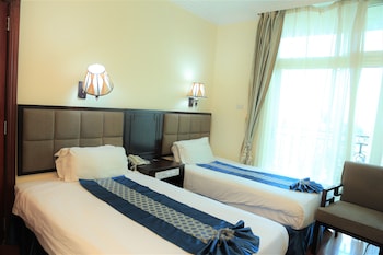 blue birds international hotel