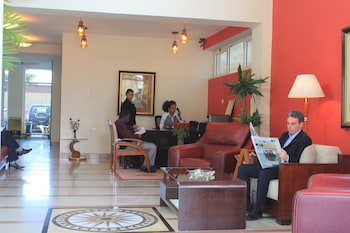 diplomat luxury furnished apartments