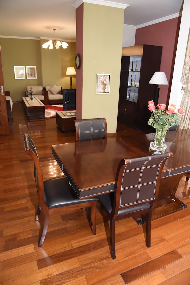 diplomat luxury furnished apartments