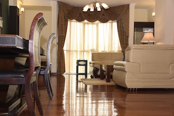 diplomat luxury furnished apartments