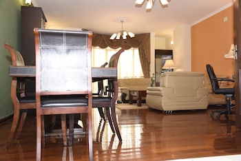 diplomat luxury furnished apartments