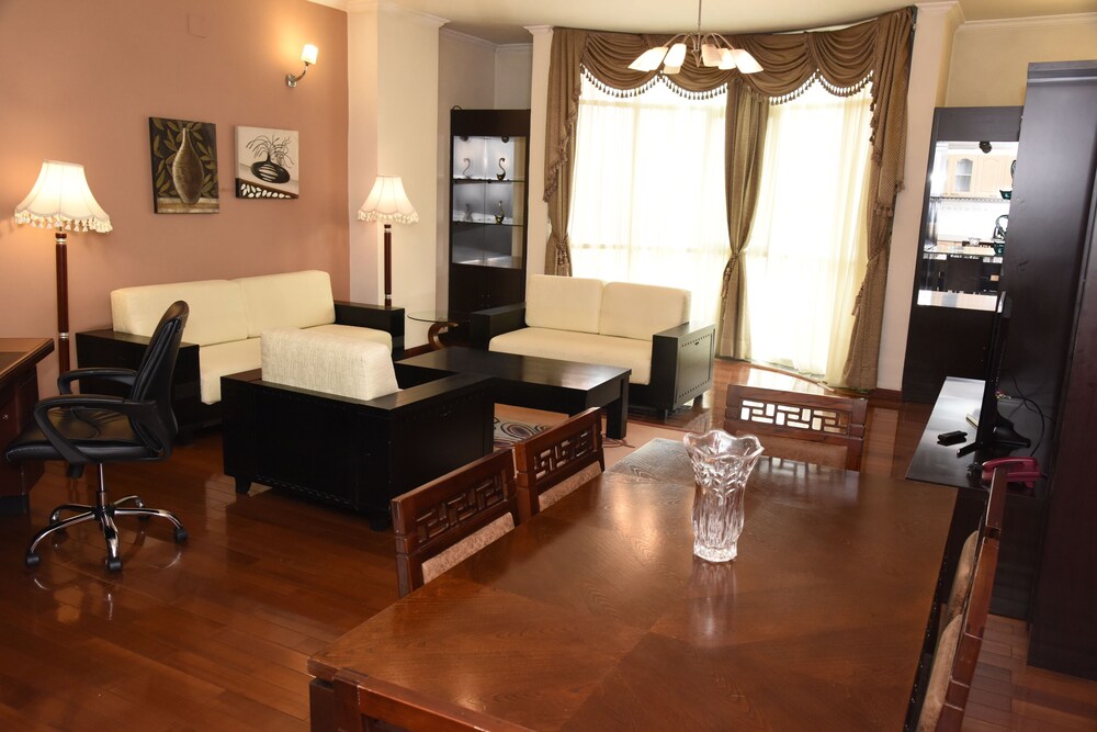 diplomat luxury furnished apartments