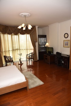 diplomat luxury furnished apartments