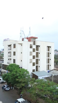lake mark hotel