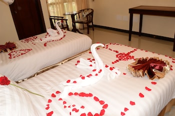 lake mark hotel