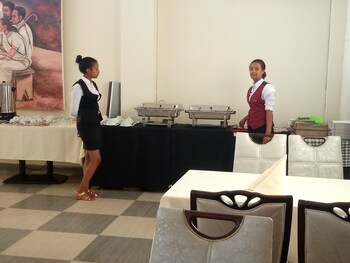 Canaan Hotel International,,3 star