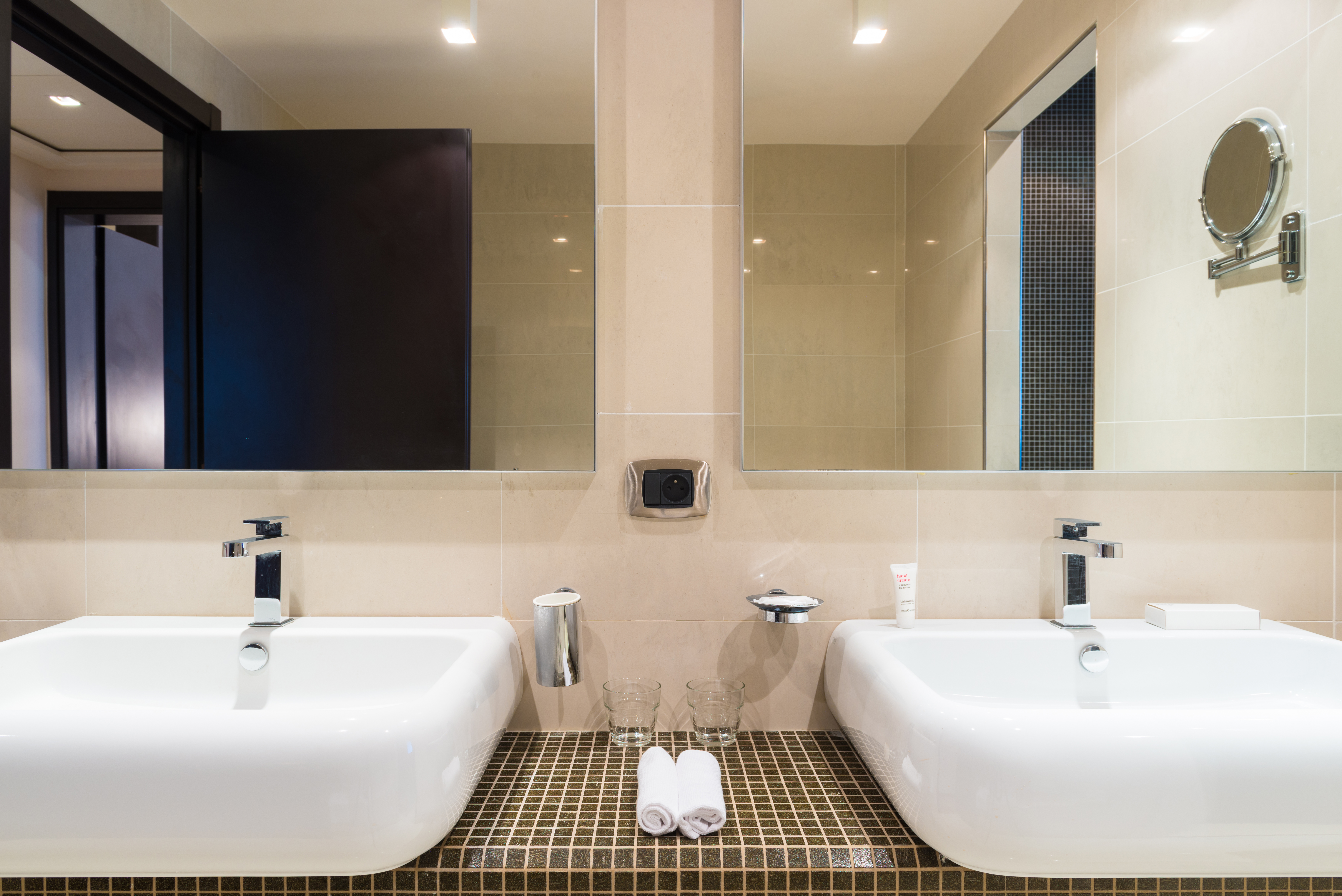 radisson blu hotel ndjamena