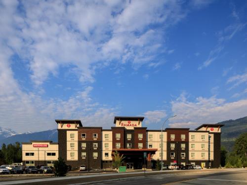 ramada by wyndham revelstoke