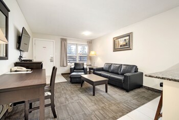 guest house inn and suites