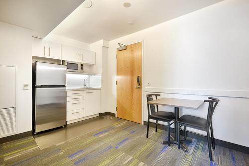Residence & Conference Centre - Toronto Downtown,Markham>>Downtown Toronto,3 star
