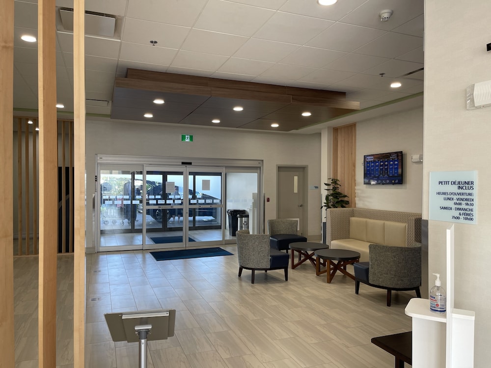 holiday inn express and suites gatineau ottawa
