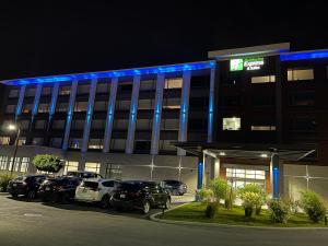 holiday inn express and suites gatineau ottawa