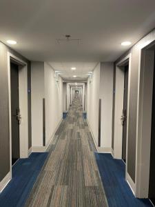 holiday inn express and suites gatineau ottawa