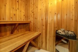Ramada By Wyndham Jacksons Point,Georgina>>Barrie,4 star