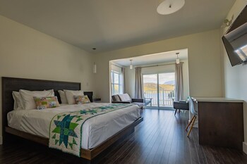 The Tides Inn,Canada>>Norris Point,2 star