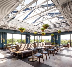 The Broadview Hotel,Markham>>East York,4 star