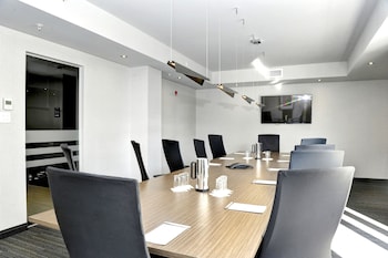 hampton inn and suites by hilton quebec city levis