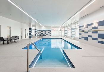 hampton inn and suites by hilton quebec city levis