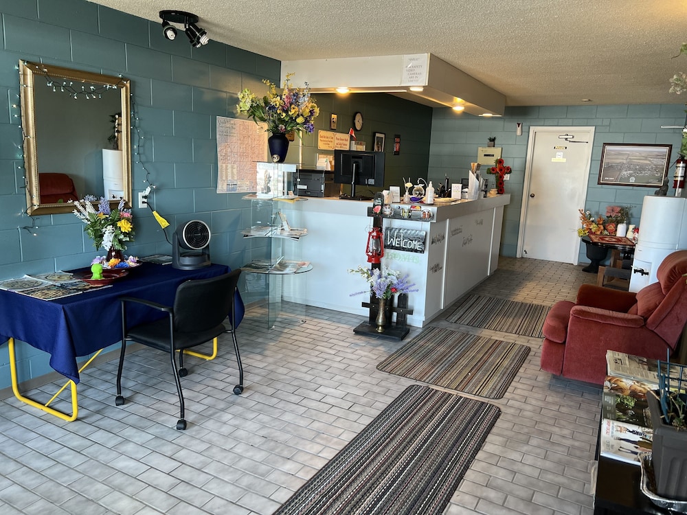 earlton motel