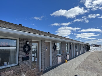 earlton motel