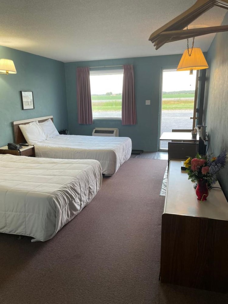 earlton motel
