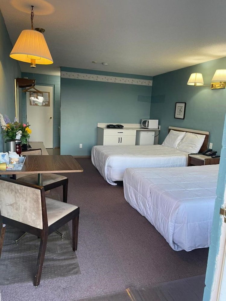 earlton motel
