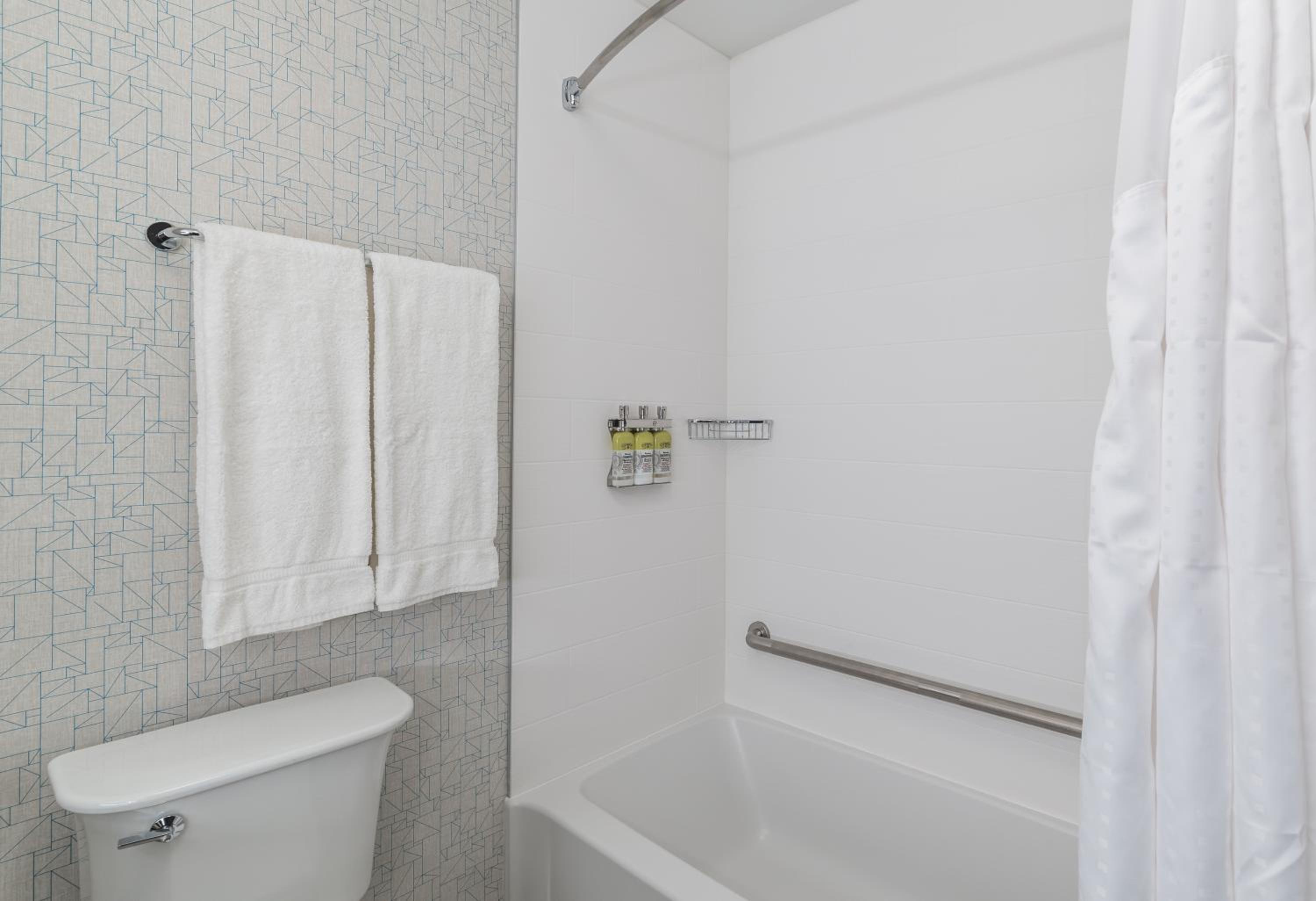 holiday inn express and suites saskatoon east university